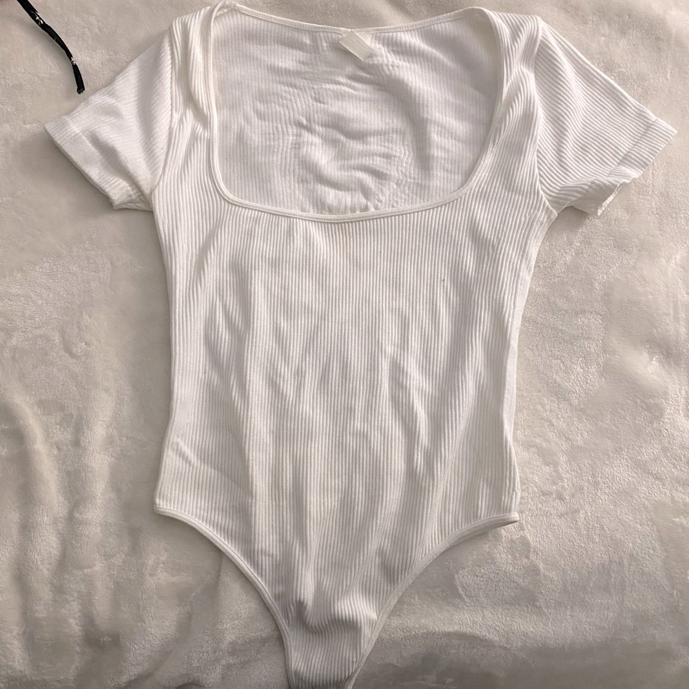 Square neck bodysuit